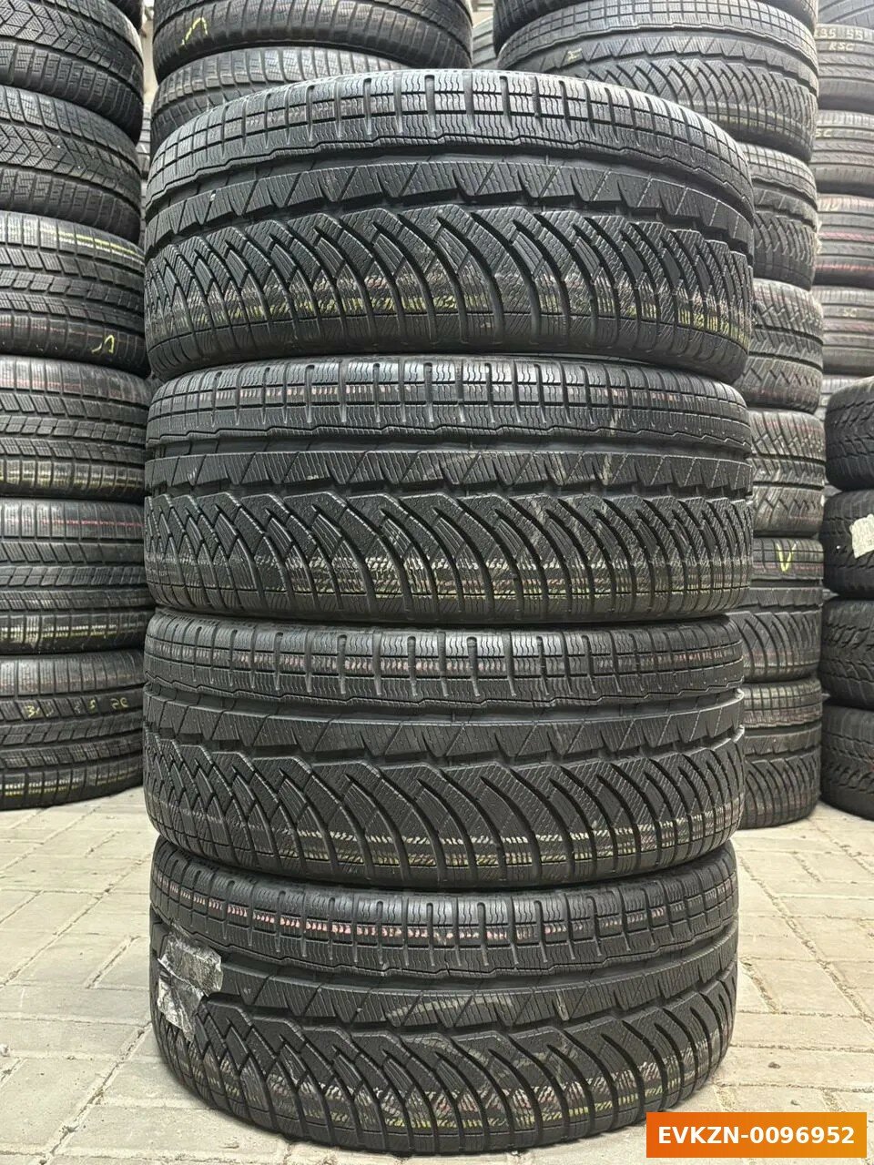 Комплект (4 шт) зимних БУ шин Michelin Pilot Alpin PA4 225/35 R19 20% износ 8407212495