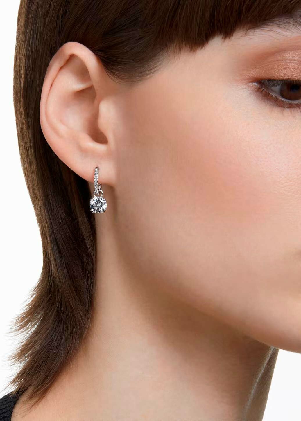 Серьги SWAROVSKI, кристаллы Swarovski, размер 18 мм, серебряный — фото 1