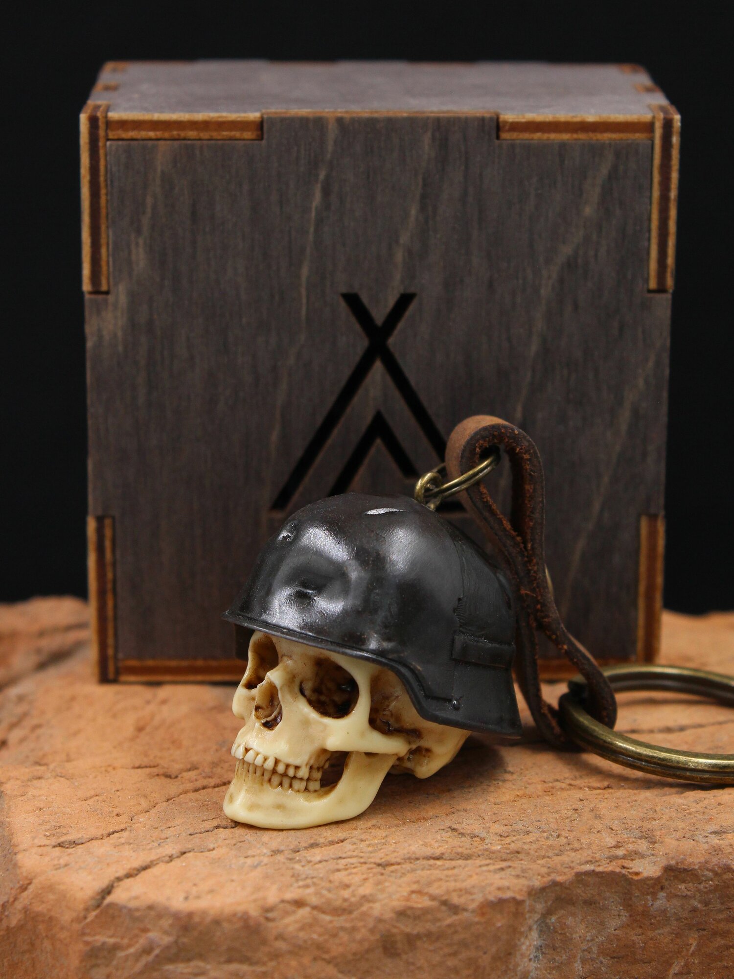 Брелок SHAMAN