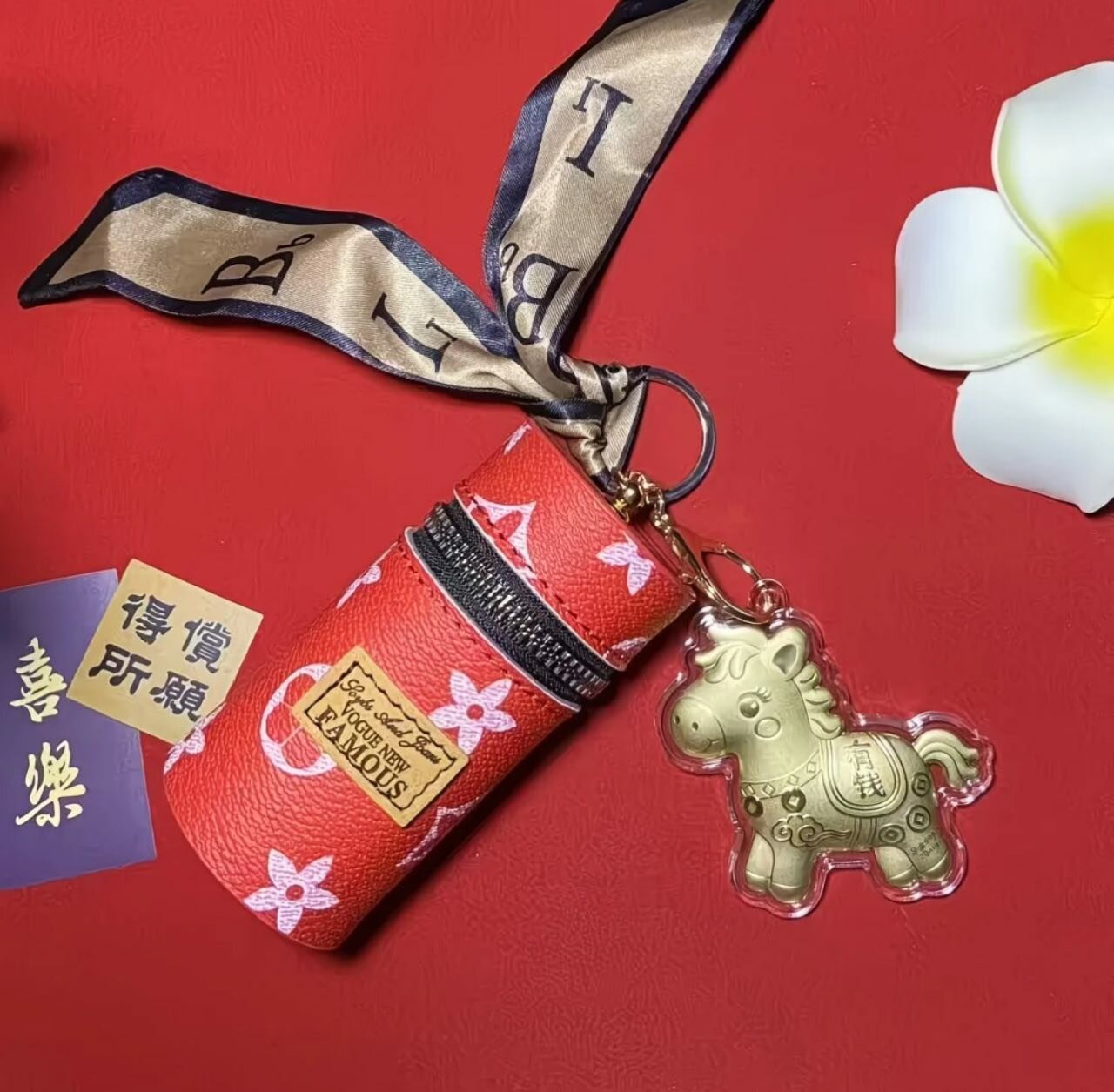 Украшение на сумку