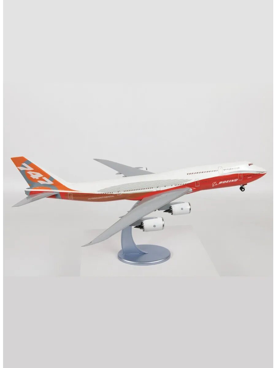 Сборная модель самолет Боинг 747-8 — фото 1