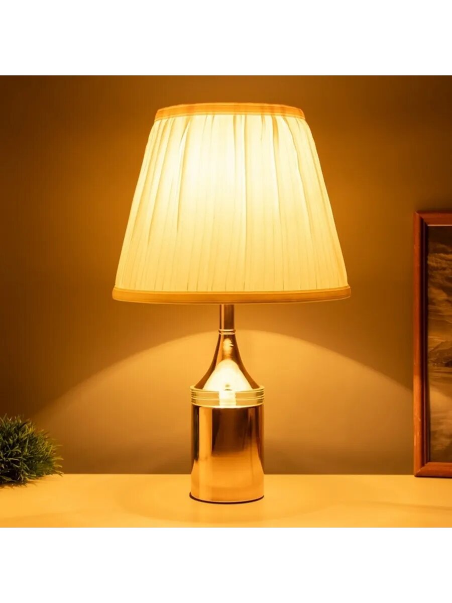 Элегантная настольная лампа с LED-подсветкой