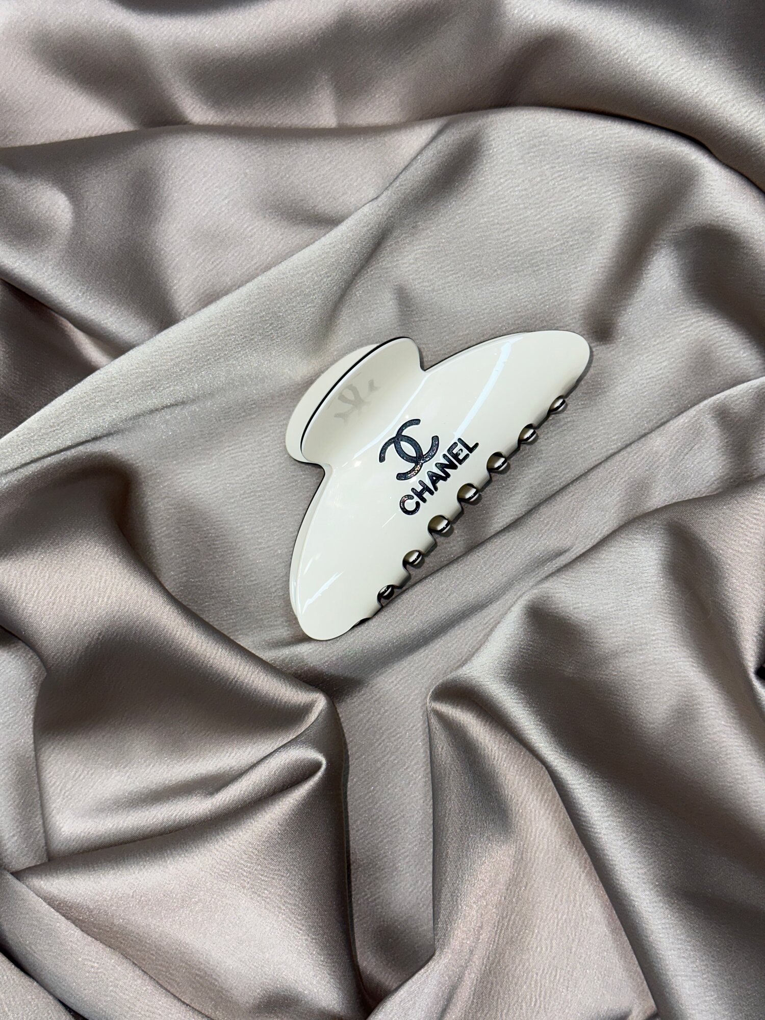 Корейская , стильная , модная заколка, CHANEI, цвет молочный, для длинных и коротких волос