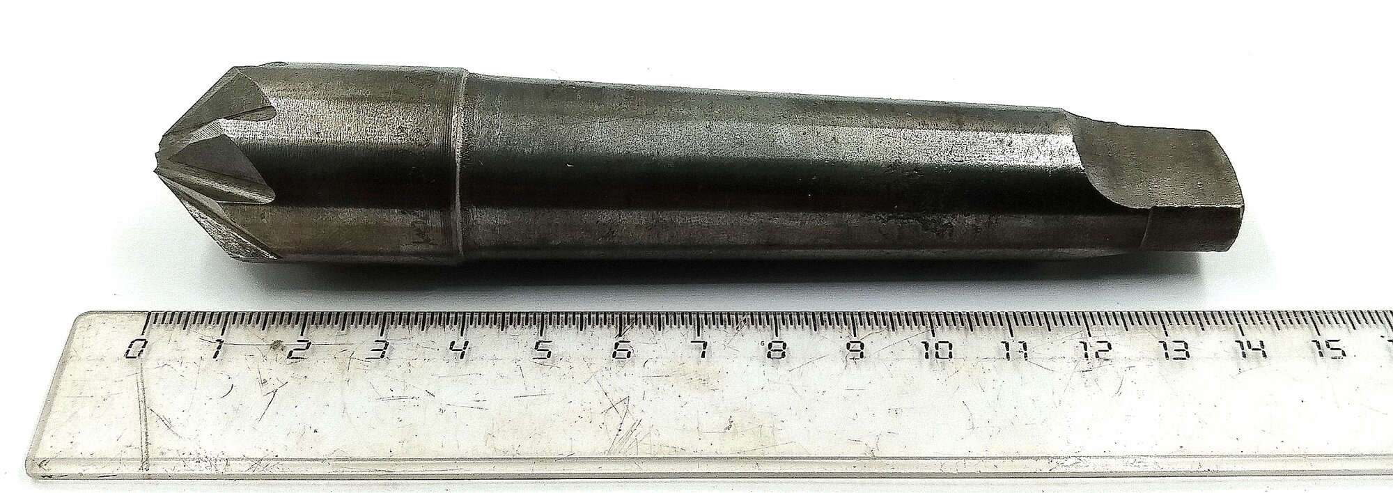 Зенковка 26х90° КМ3 Р6М5 Z=8 (Карандаш) — фото 1