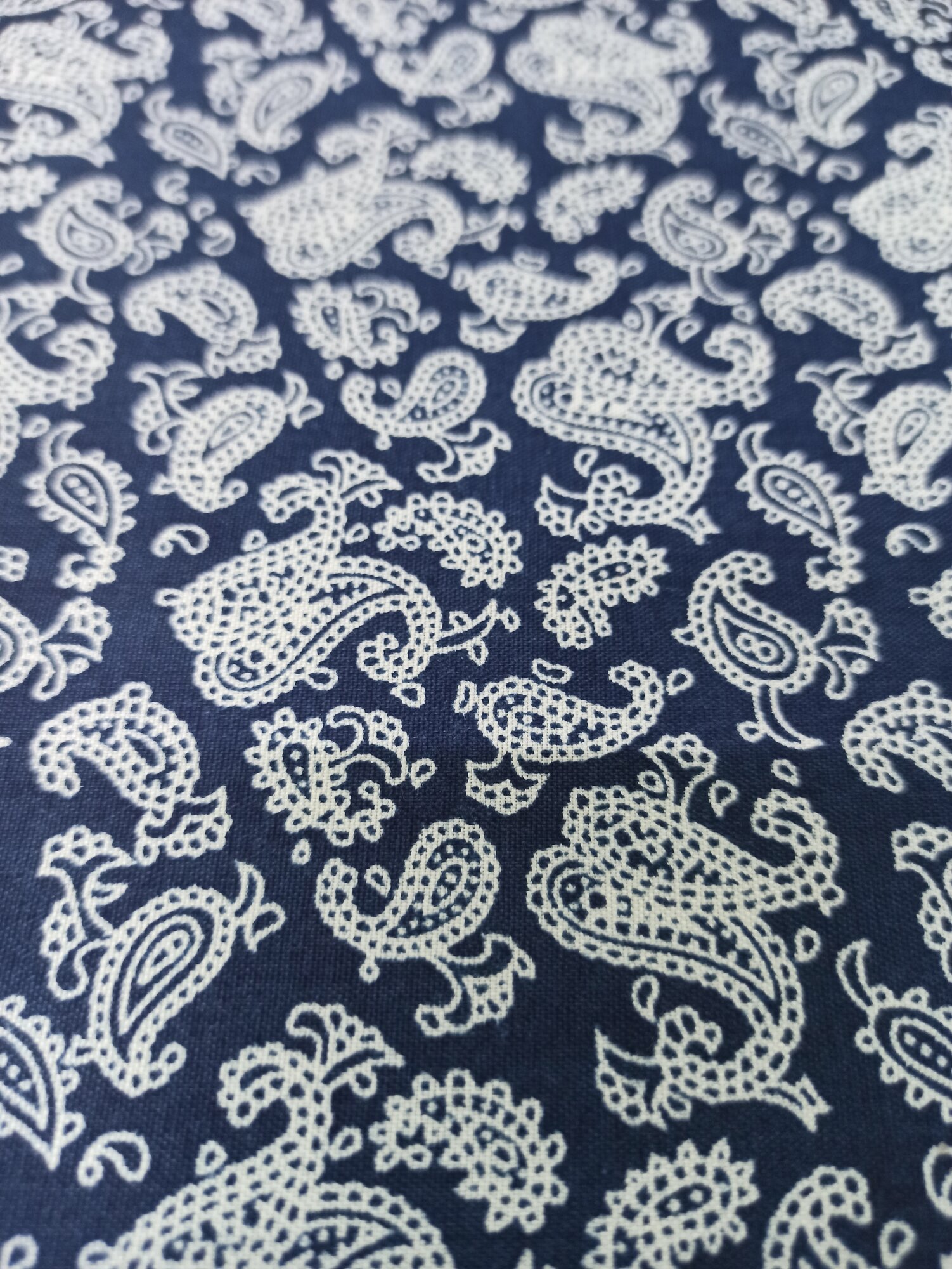 Ткань с мелким принтом 1037-6 "огурцы", 50*70см (100%п/э), цв. т. синий