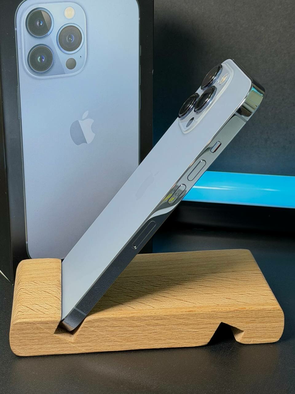 Смартфон Apple iPhone 13 Pro 256GB Sierra Blue (Небесно голубой
