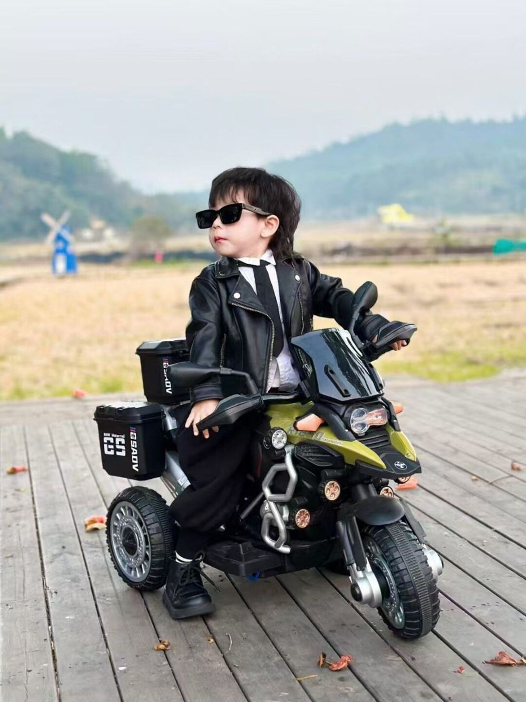 Электромотоцикл "BMW GS Adventure", для детей, 3 в 1, LED-фары, звук мотора,