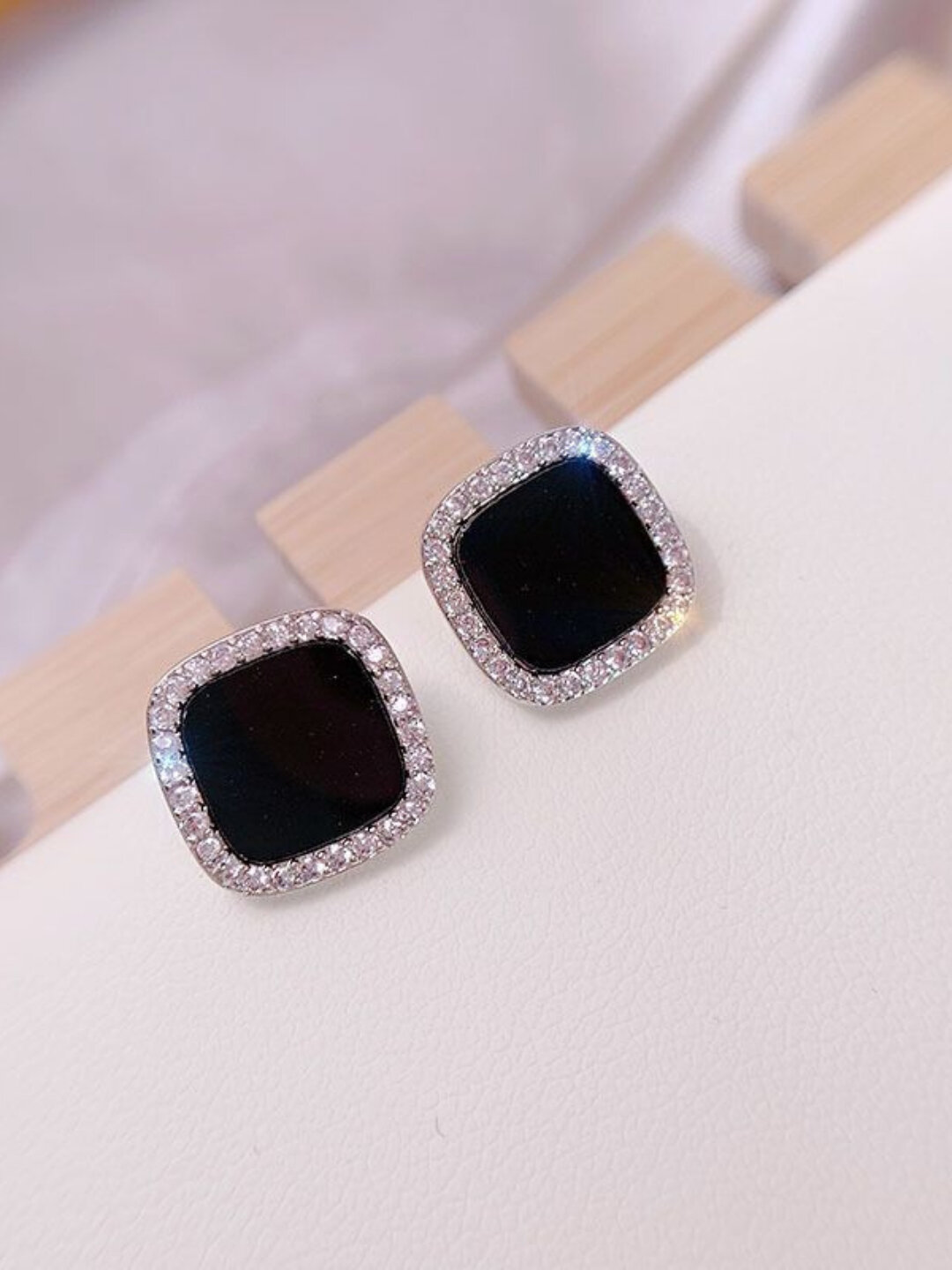 Моносерьга, золотой — фото 1