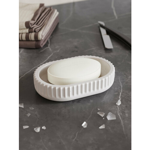 фото Мыльница для ванной и кухни chloe из бетона, овальная, белая глянцевая musko