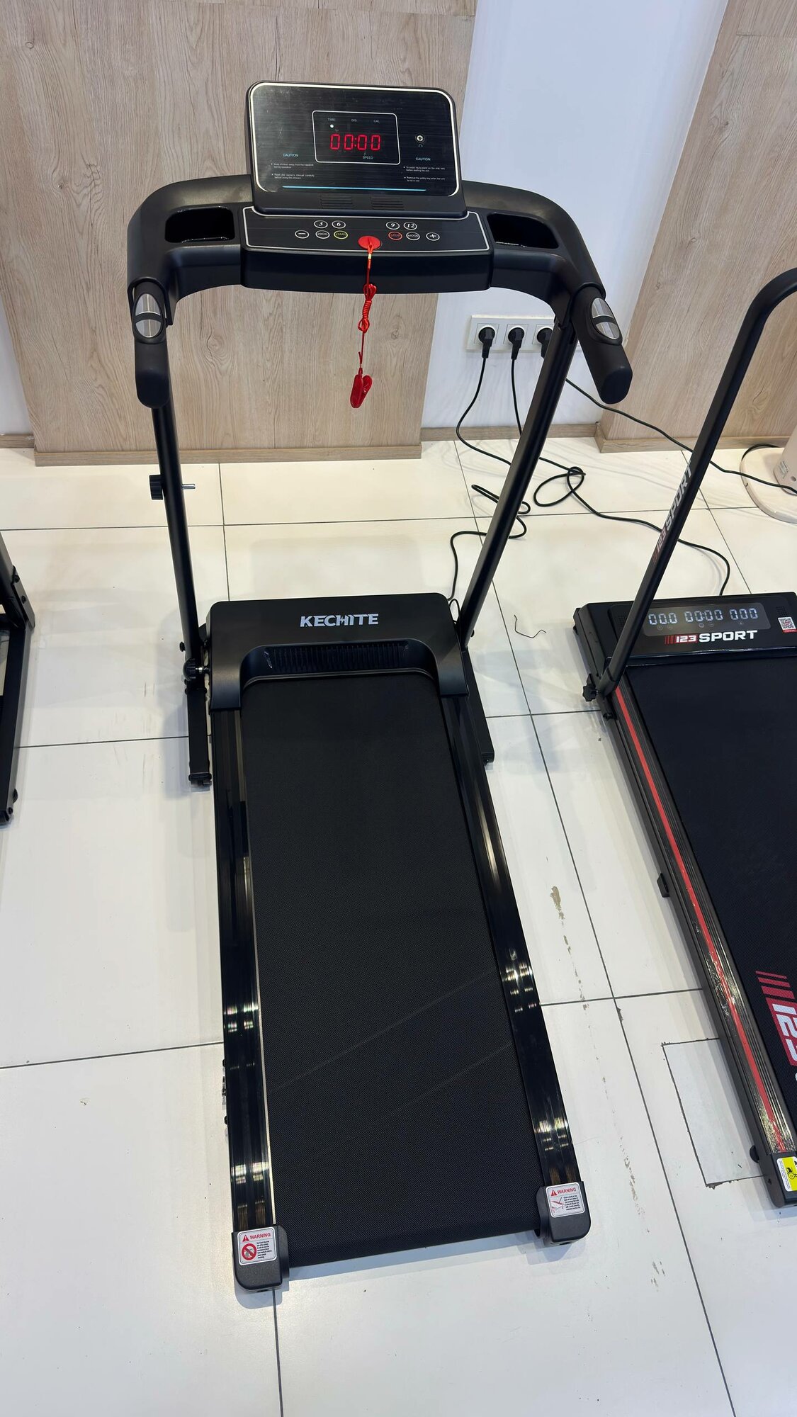 Беговая дорожка складная с Bluetooth пультом и дисплеем для дома до 120 кг, кардиотренажер