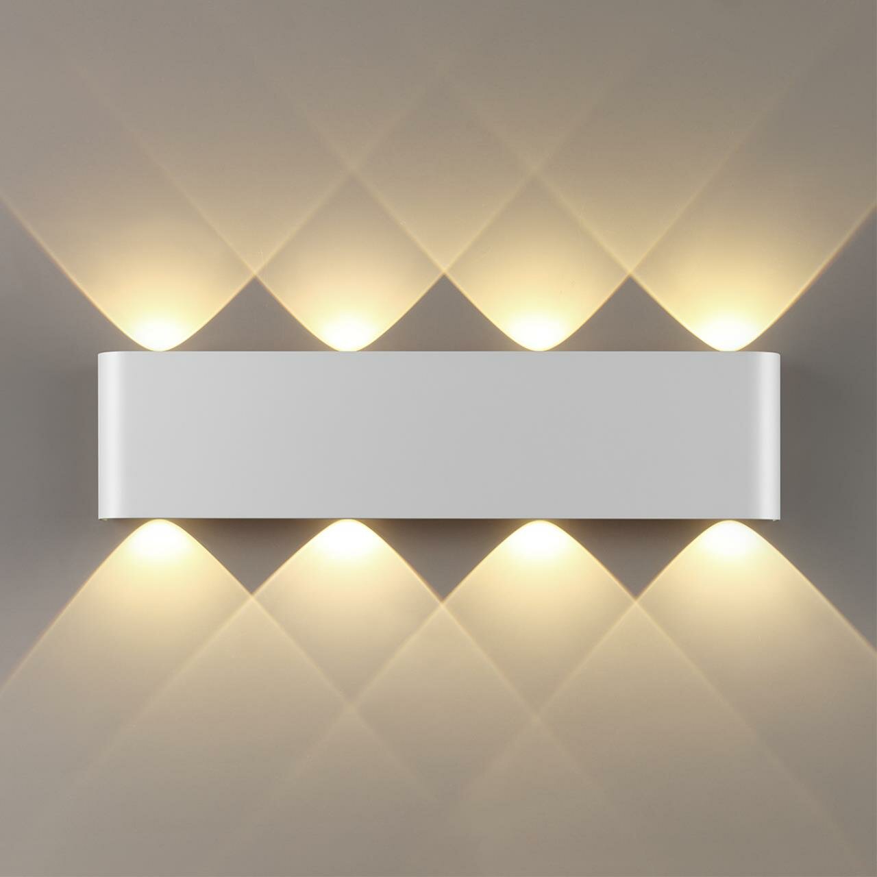 ODEON LIGHT 7192/8WL HIGHTECH ODL27 Настенный светильник белый/металл IP20 LED 8W 3000K 220V MAGNUM