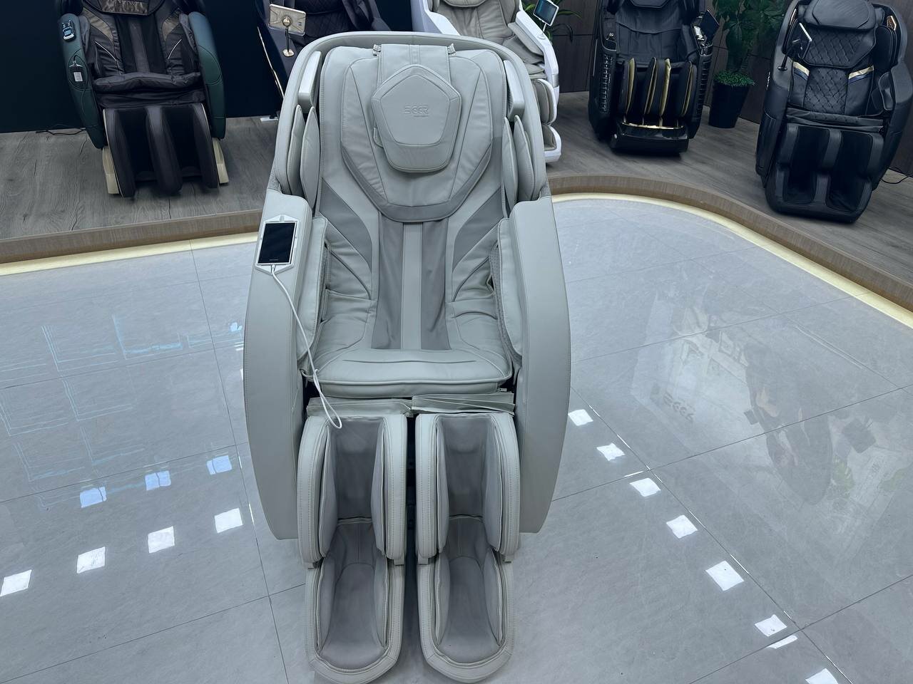Массажное кресло SEER POWER MTi 888 — идеальное сочетание современного дизайна и комфорта. — фото 1