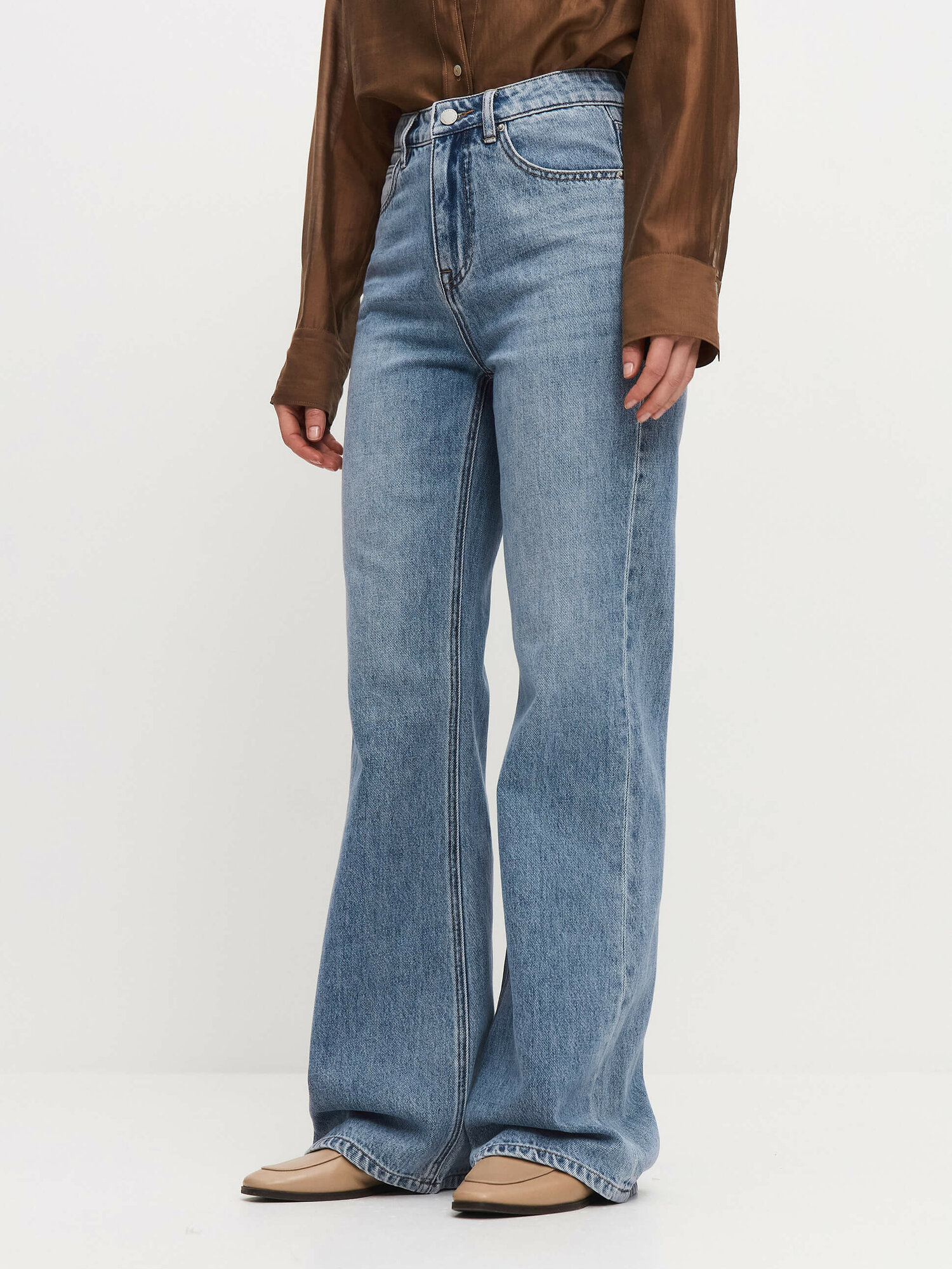 Джинсы клеш 