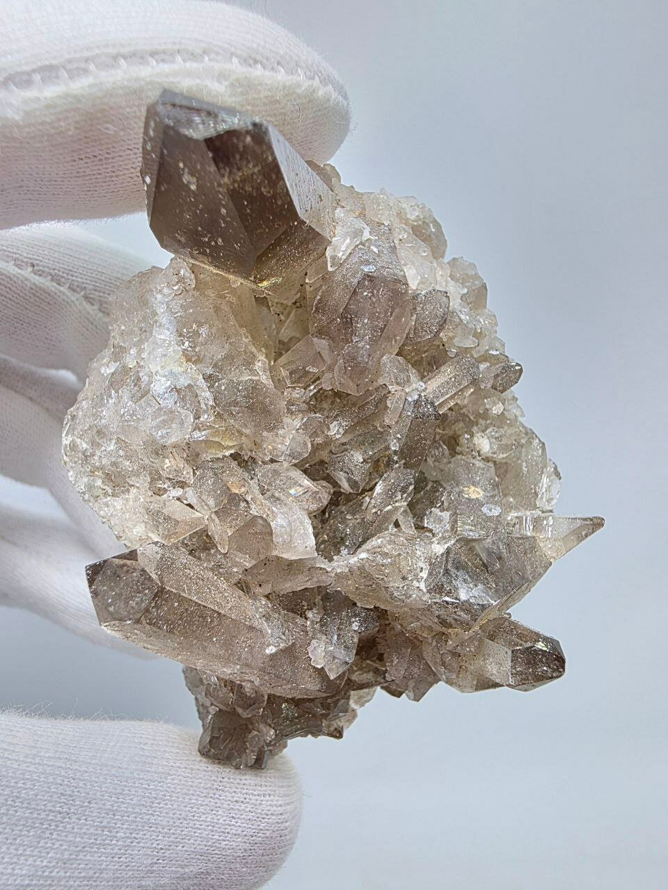 Щётка кристаллов дымчатого кварца 66 мм, 88 г — фото 1