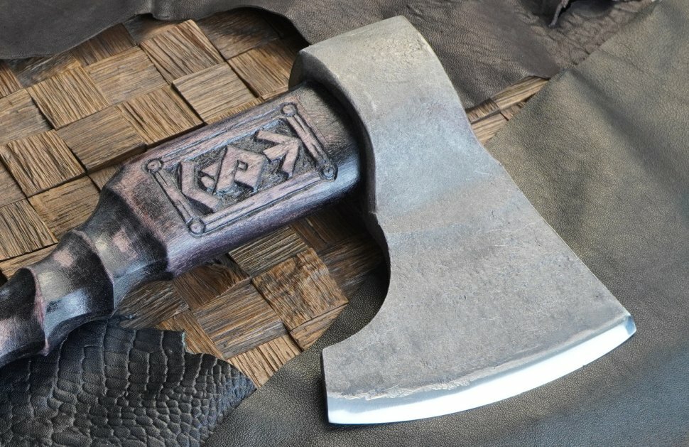 Топор Norman Рунный — фото 1