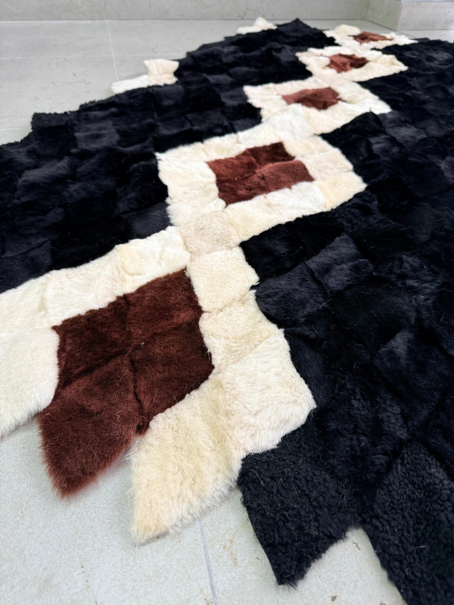 Покрывало меховое ковер из шкуры овчины — фото 1