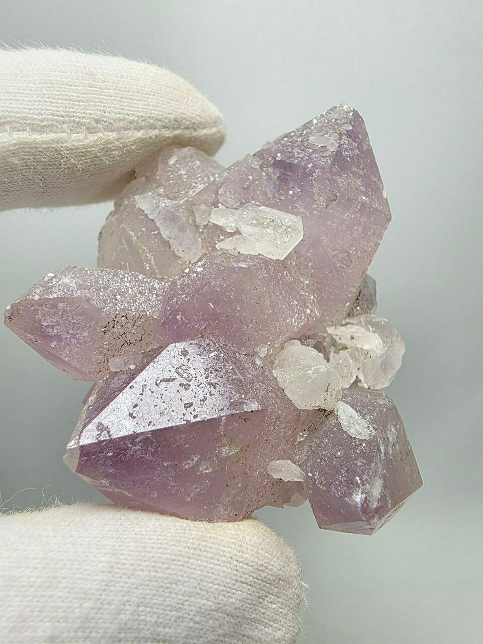 Друза кварца (аметистового) 45 мм, 16 г. — фото 1