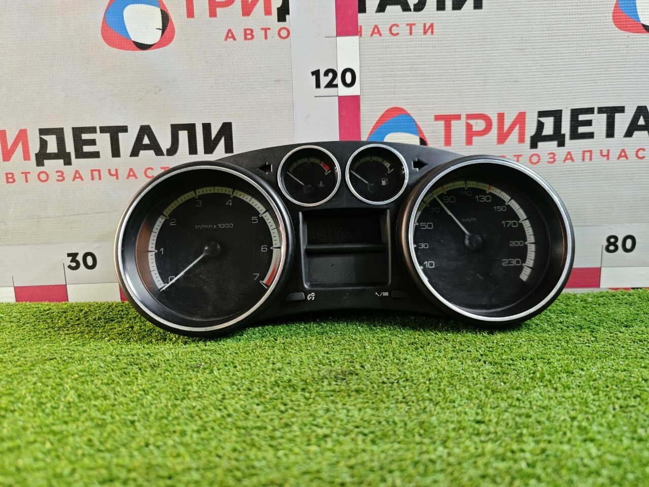 Панель приборов Peugeot 408 1.6 10FHBX 2012 (б/у)