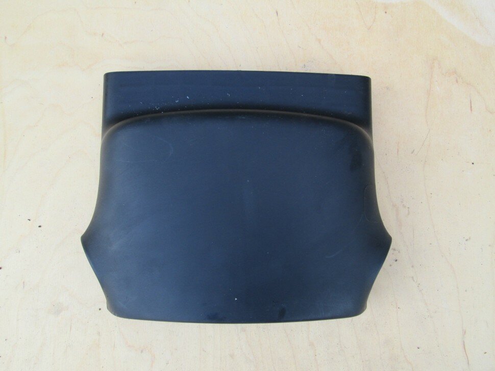 Кожух рулевой колонки верхний 8065A017 Mitsubishi б/у