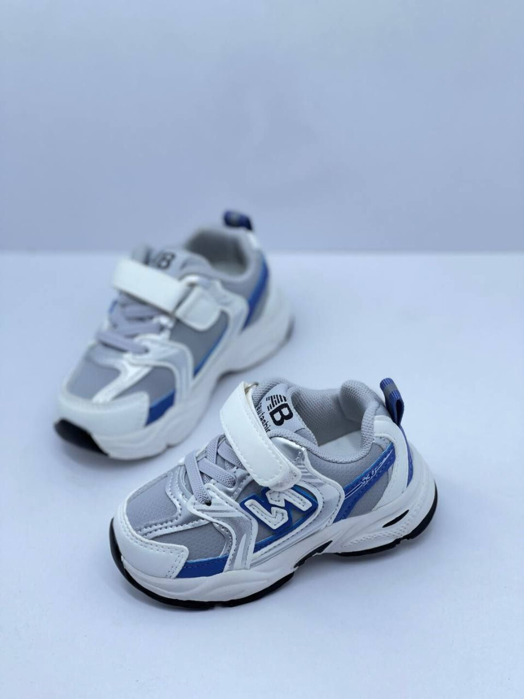 Кроссовки Кроссовки