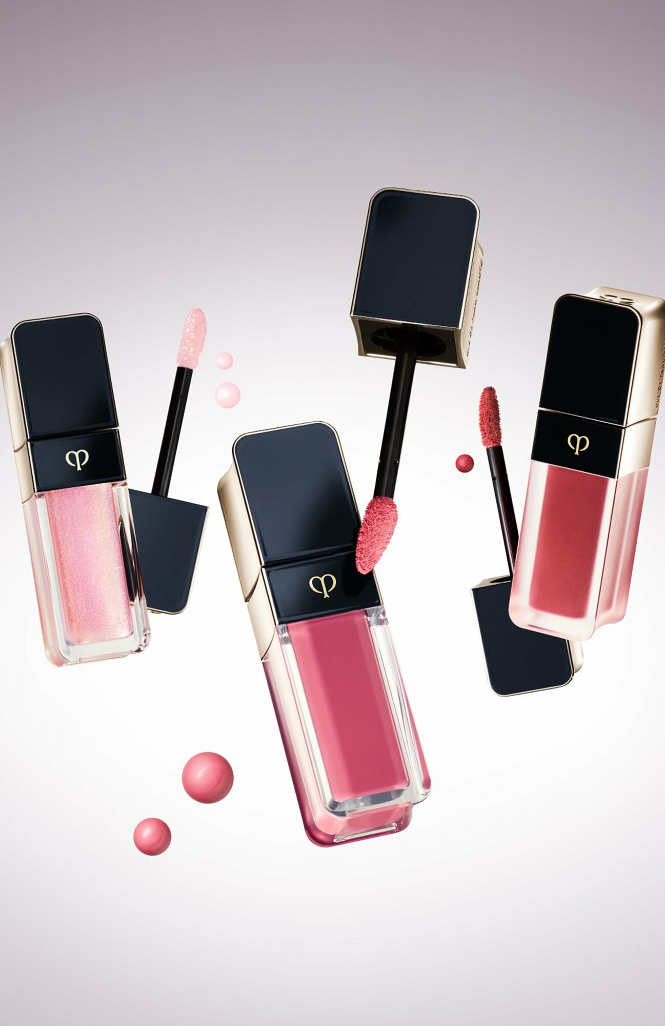 Clé de Peau Beauté Сияющая жидкая помада для губ, оттенок 204 (8ml)