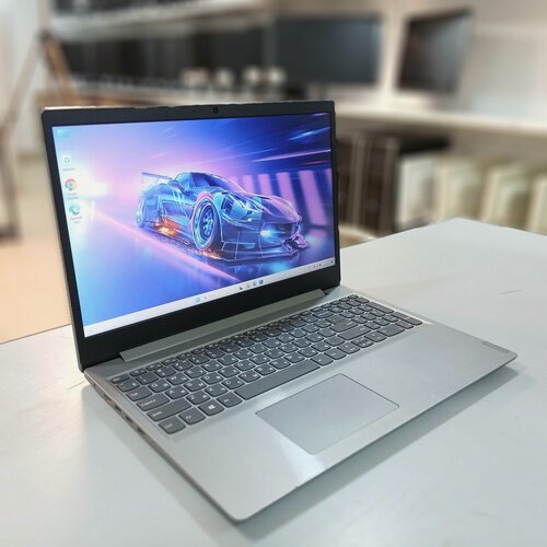 Изображение товара Ноутбук 15.6" Lenovo Intel Core i5-8265U, 8GB, SSD 120GB для работы