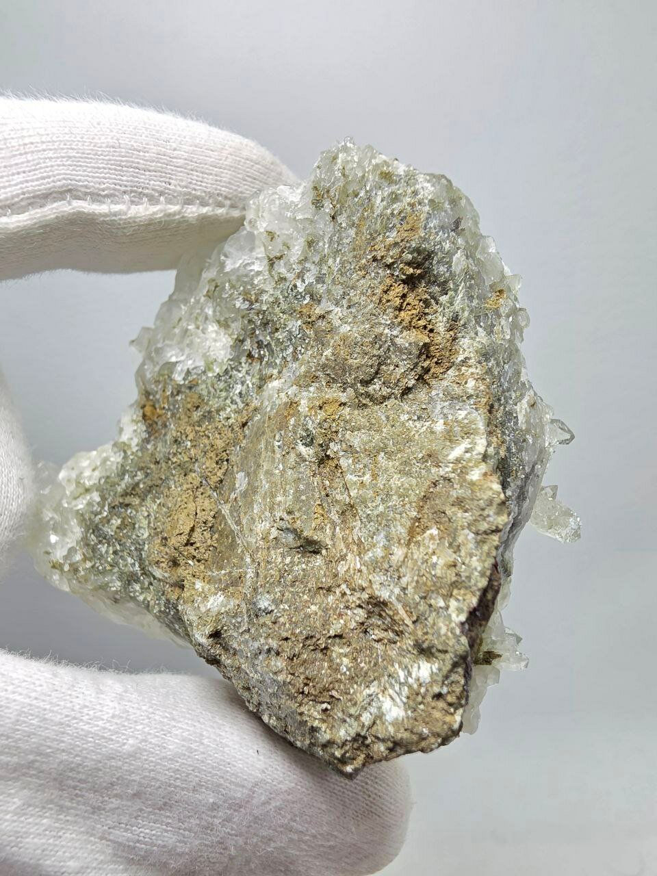 Горный хрусталь (Щётка) 68 мм, 133 г, прозрачная, Россия, Дальний Восток