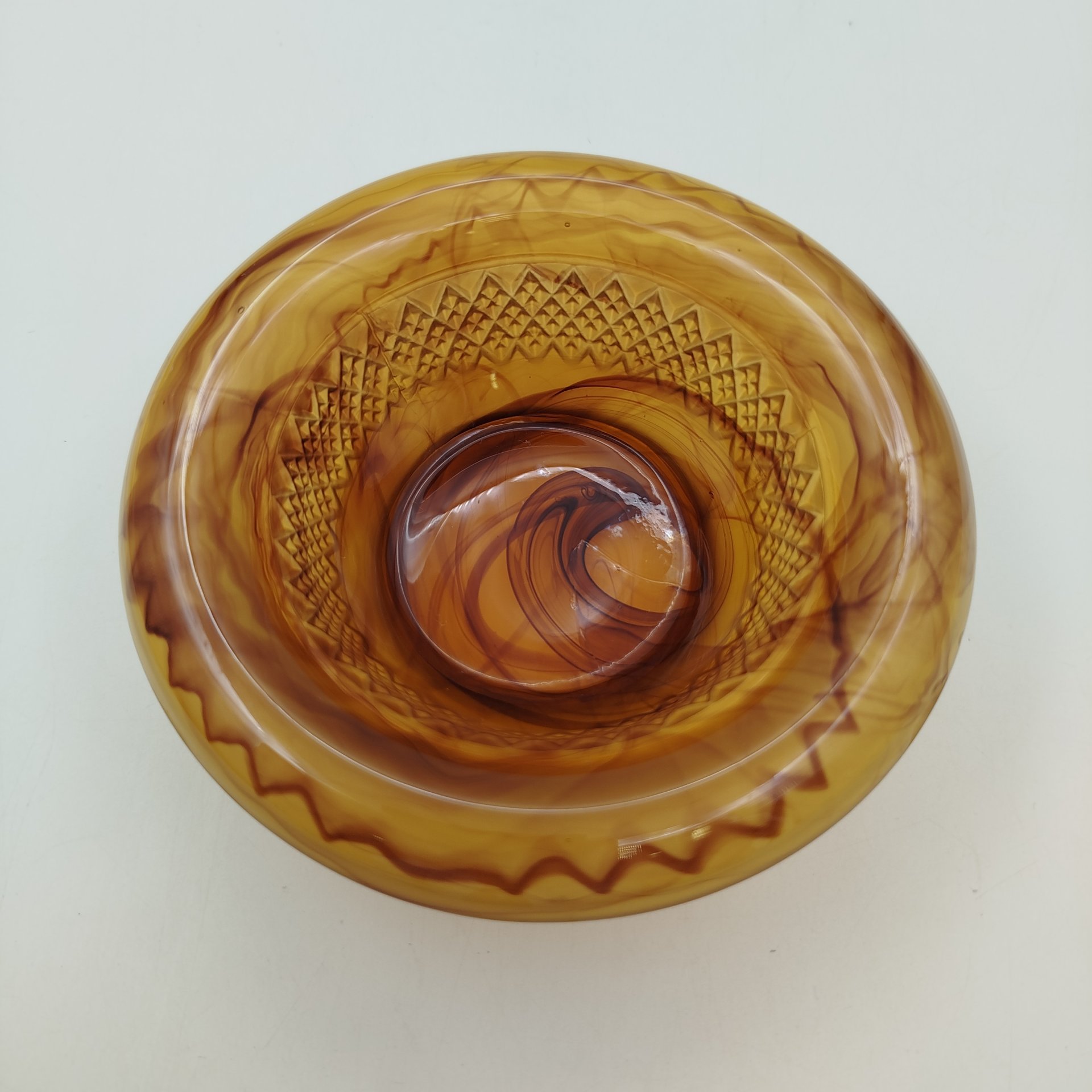 Розетка "Amber Cloud", компания "George Davidson & Co", стекло, матовое, пресс, Великобритания