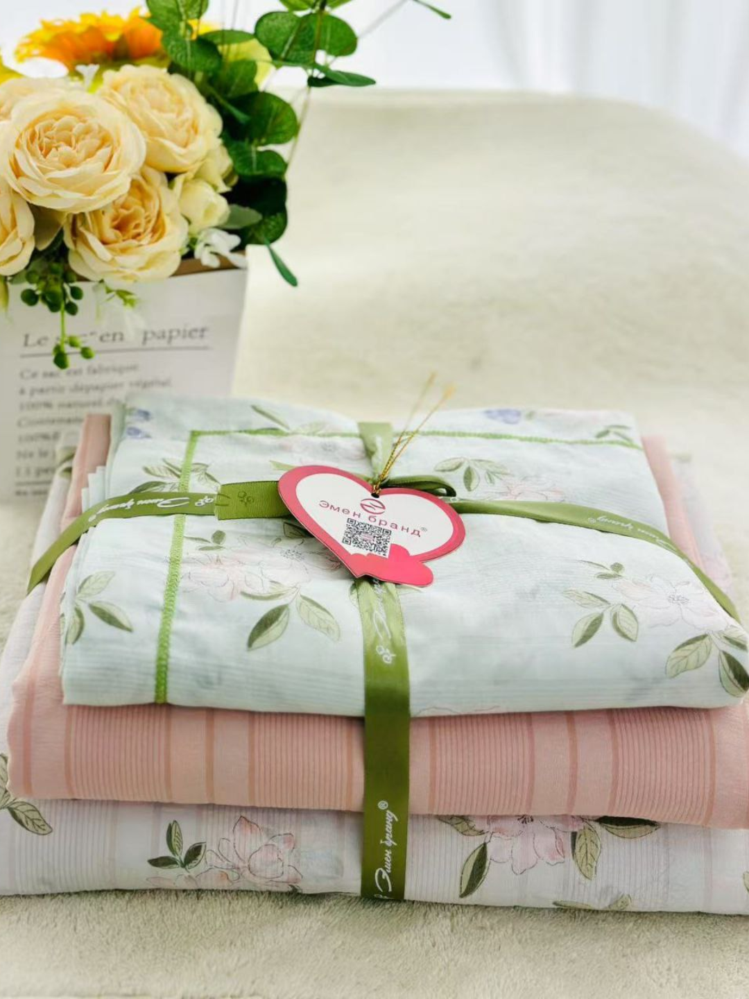 Набор постельного белья 2 спальный оригинальный комплект постель розовый