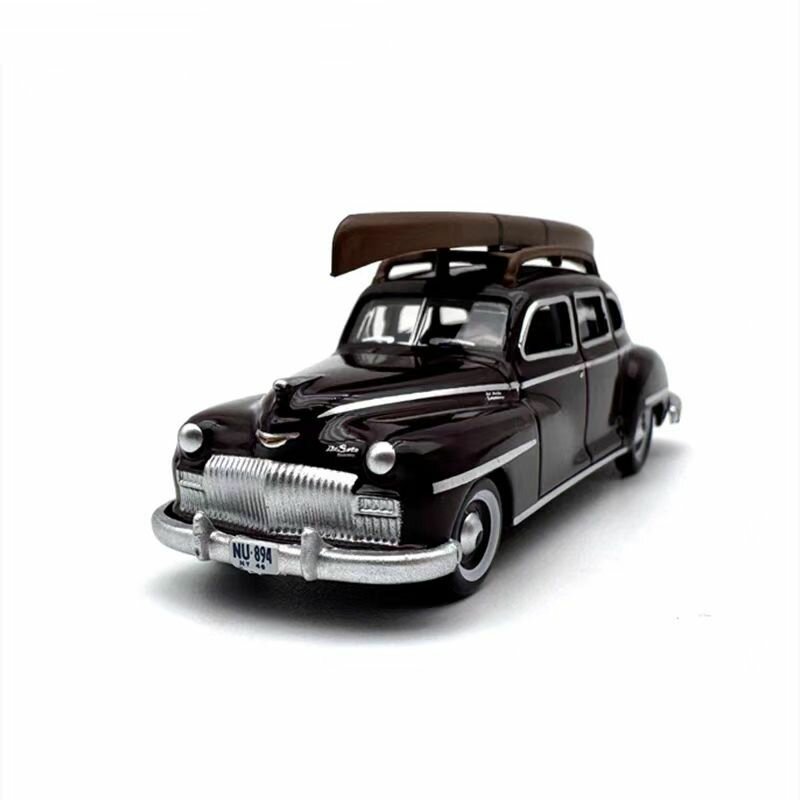 Машинка металлическая Kоллекционная модель Oxford 1:87 Chrysler Desoto station