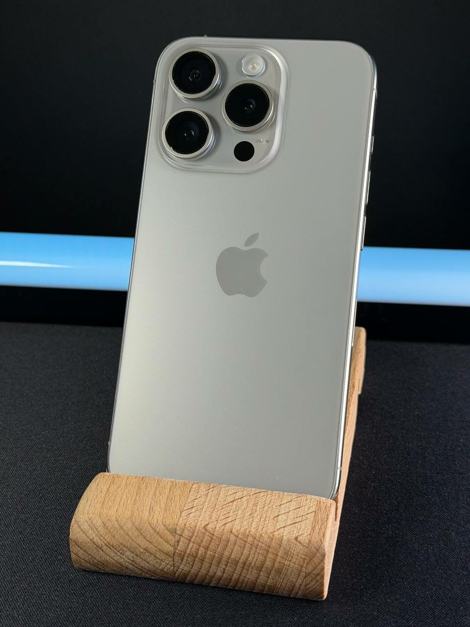 Смартфон Apple iPhone 15 Pro 128GB Natural Titanium Dual: nano SIM