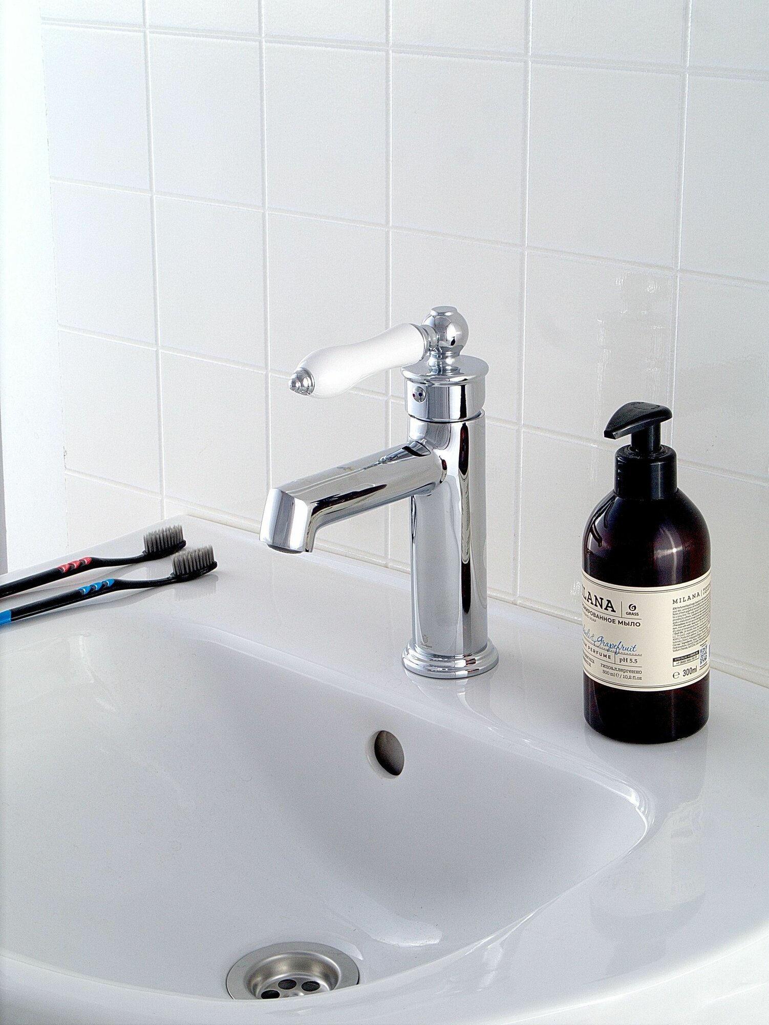 Смеситель для раковины — фото 1