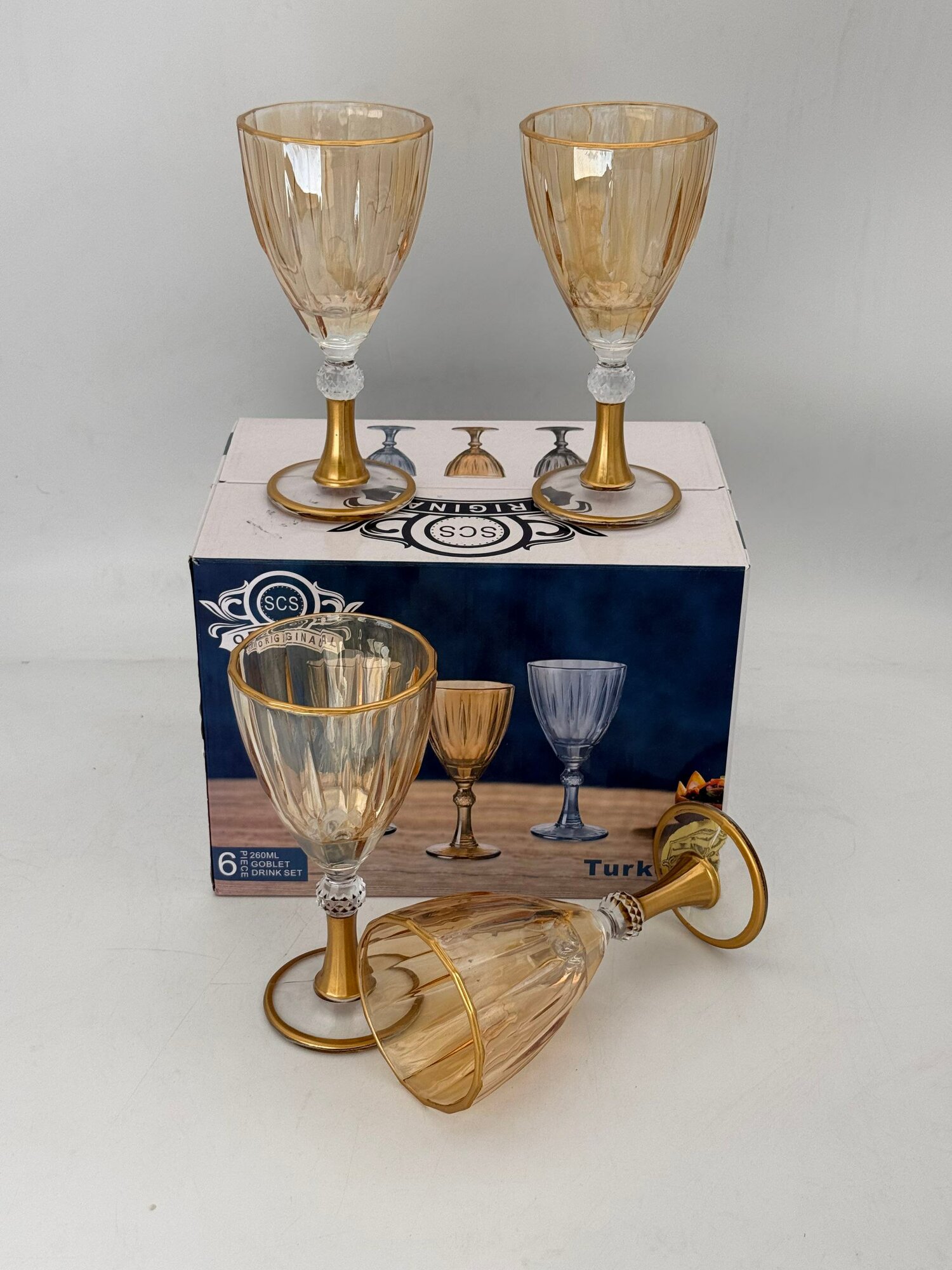 Набор из 6 хрустальных бокалов Фужеры и Мартини с золотым ободком