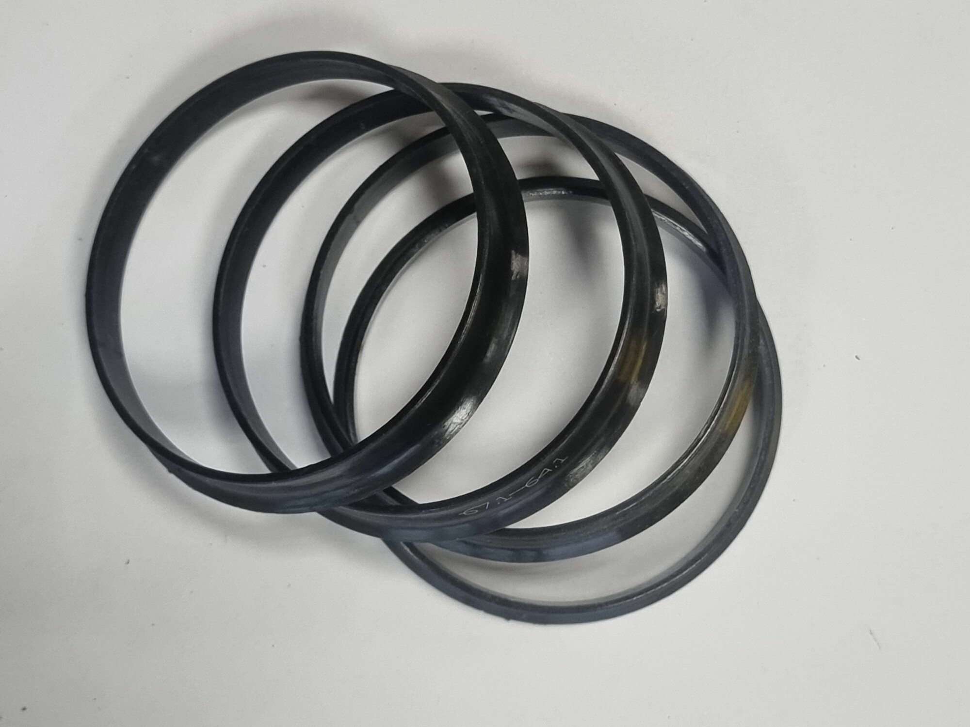 Кольцо центровочное 64.1-67.1 4шт — фото 1