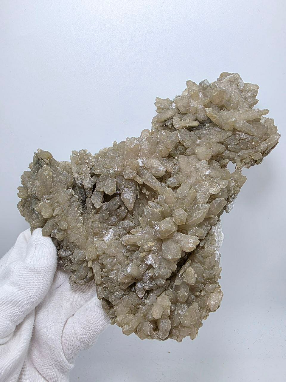 Друза кварца 184 мм, 683 г. — фото 1