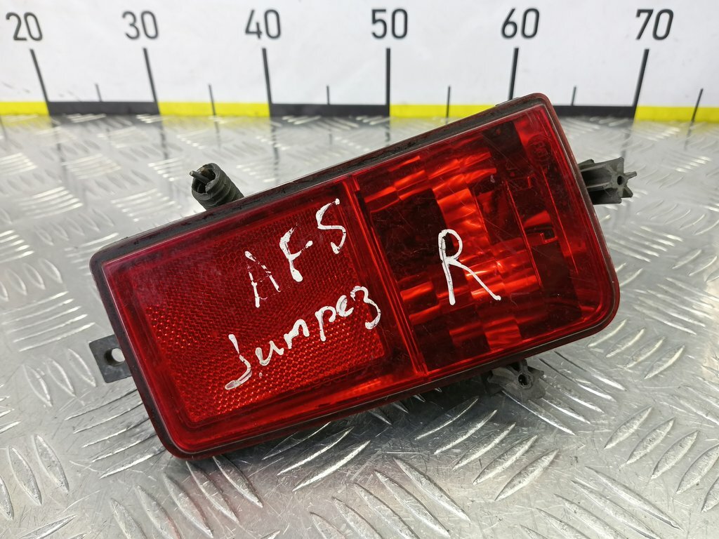 Фонарь задний в бампер Б/У для Citroen Jumper II (2006—2013) 1355874080