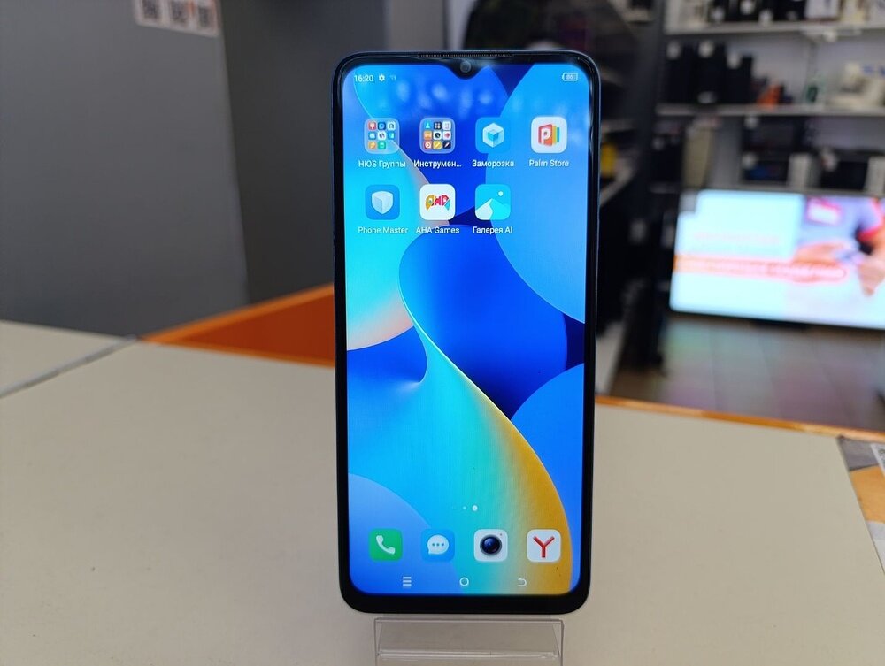Смартфон TECNO Spark 10 4/128 ГБ , Dual nano SIM, синий, б/у, уценка