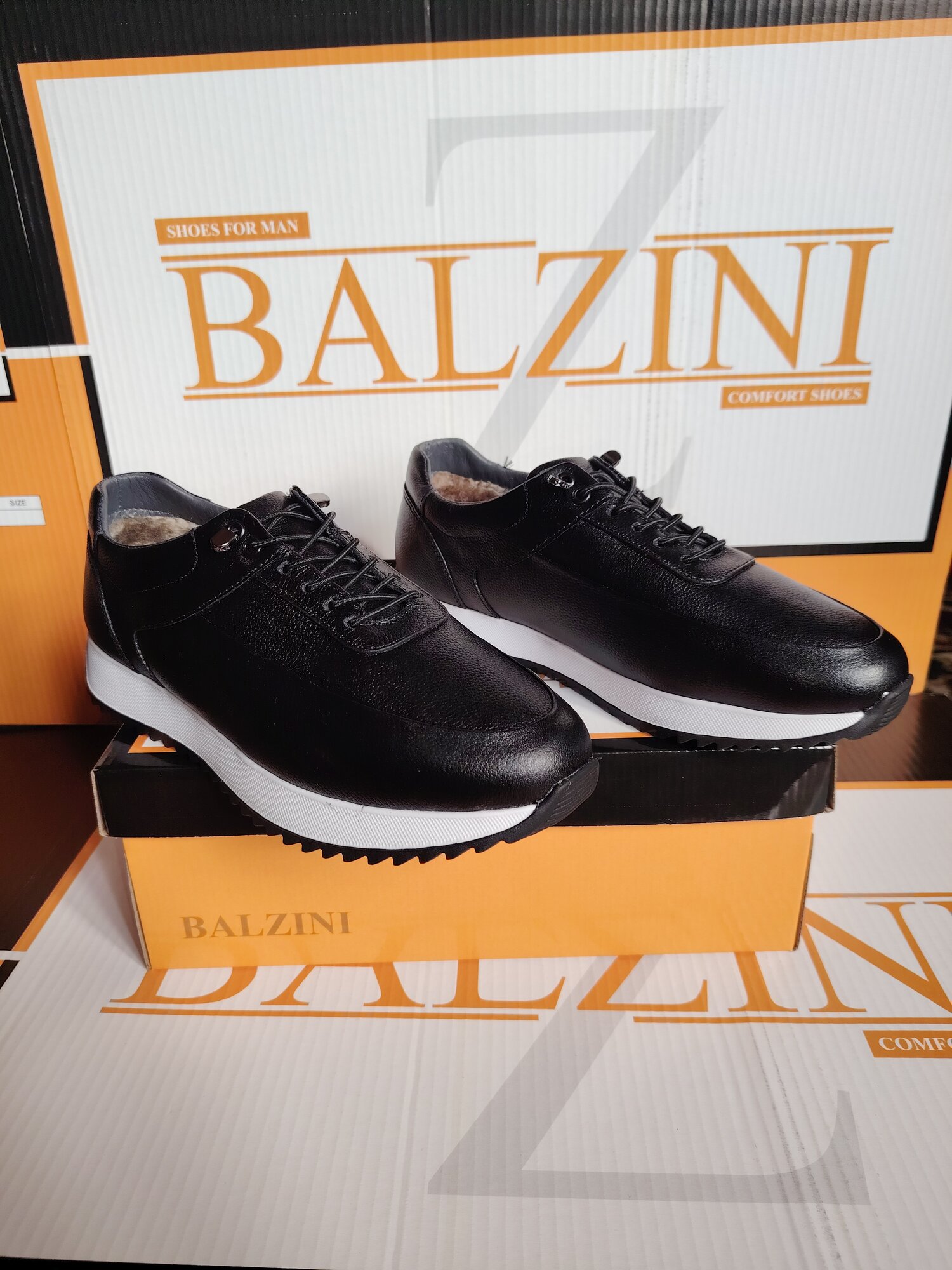 Кроссовки BALZINI, полнота 5 (RU)/ на среднюю стопу, размер 39, черные