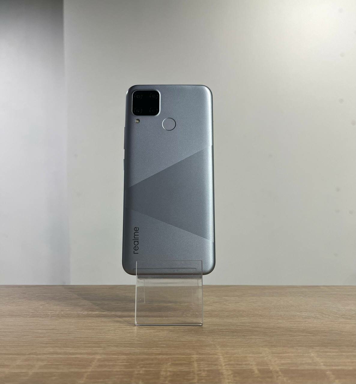 6.52" Смартфон realme C15 64Gb Silver