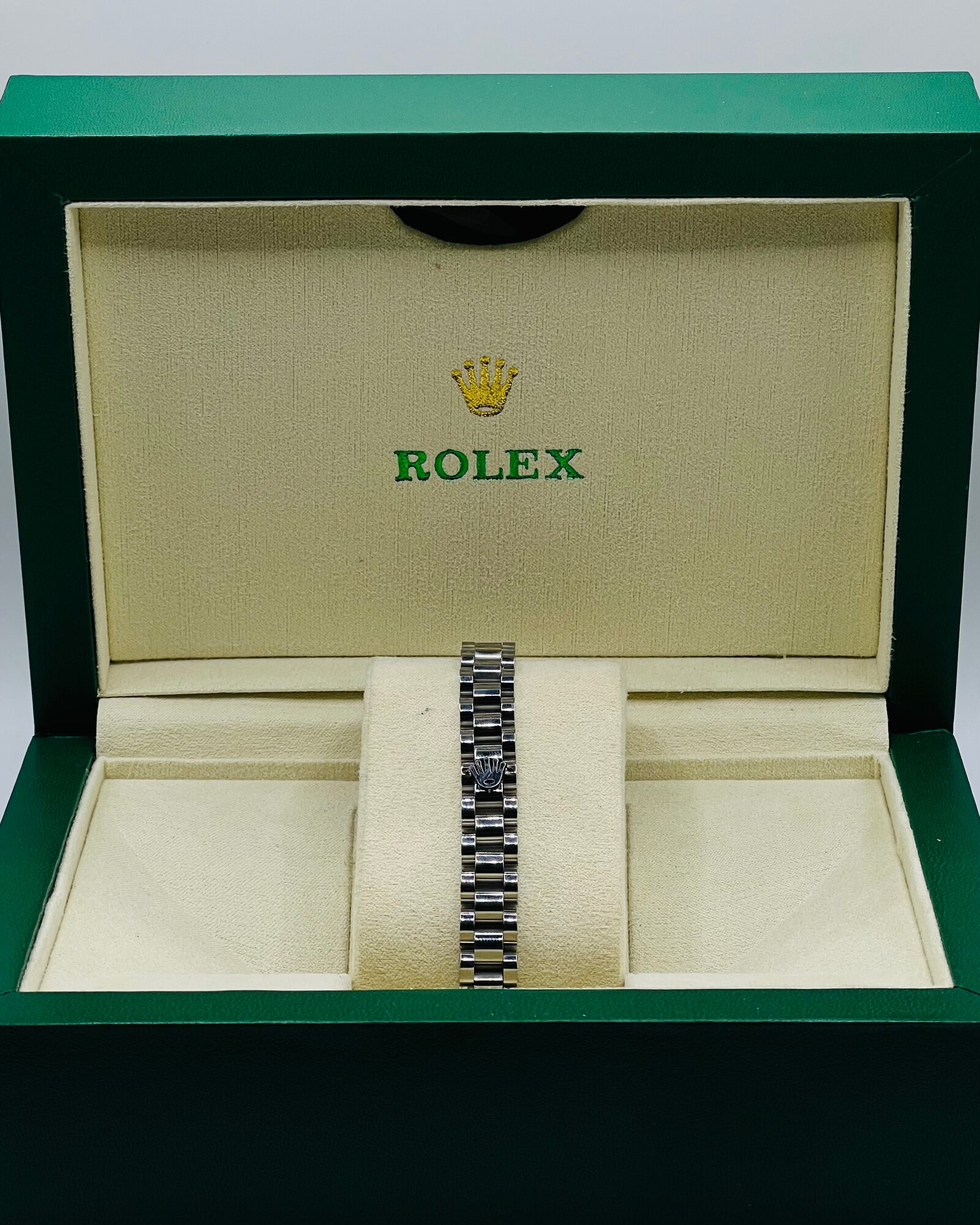 Плетеный браслет