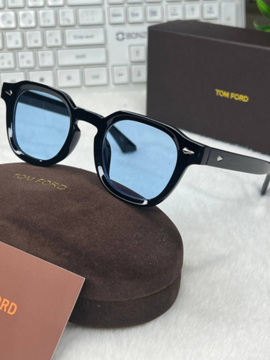 Солнцезащитные очки