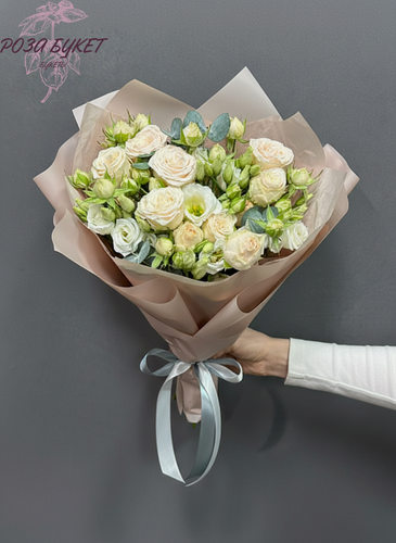 Изображение товара Букет цветов, Микс из кремовых пионовидных роз Бомбастик и эустомы, пионовидные розы, долгий букет