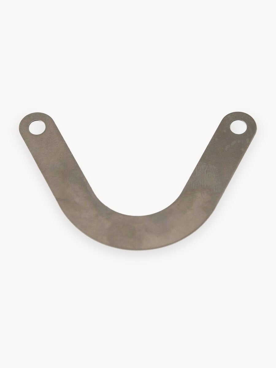 Клапанная пластина головки компрессора (клапан универсальный) ширина 9 мм, 50 мм между центрами отверстий