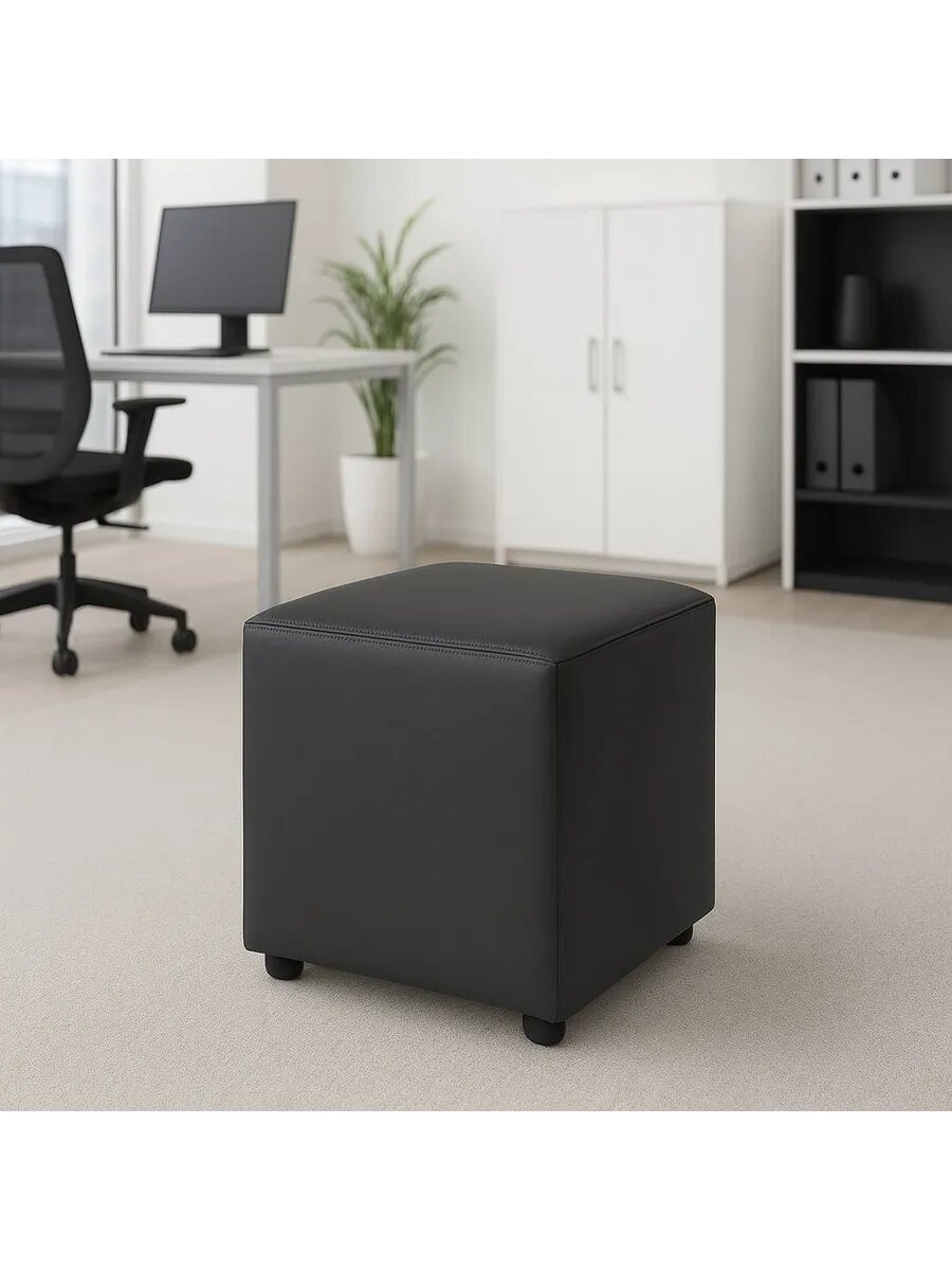 Пуф мягкий для прихожей и спальни на ножках