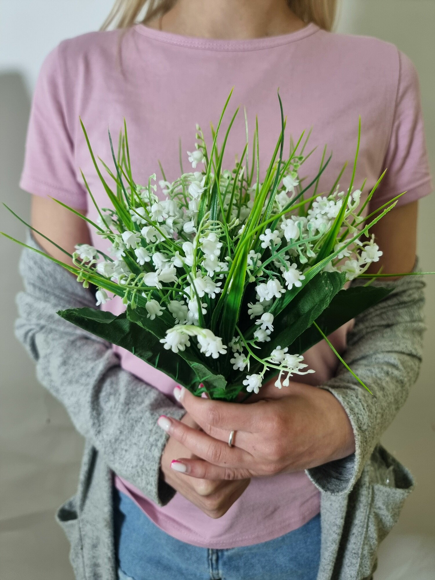 Искусственные цветы Holodilova "Ландыш" белые и зеленые 30 см