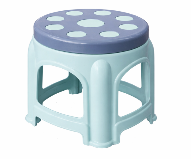 Табуретка, стул из пластика изготовлен из прочного пластика. — фото 1