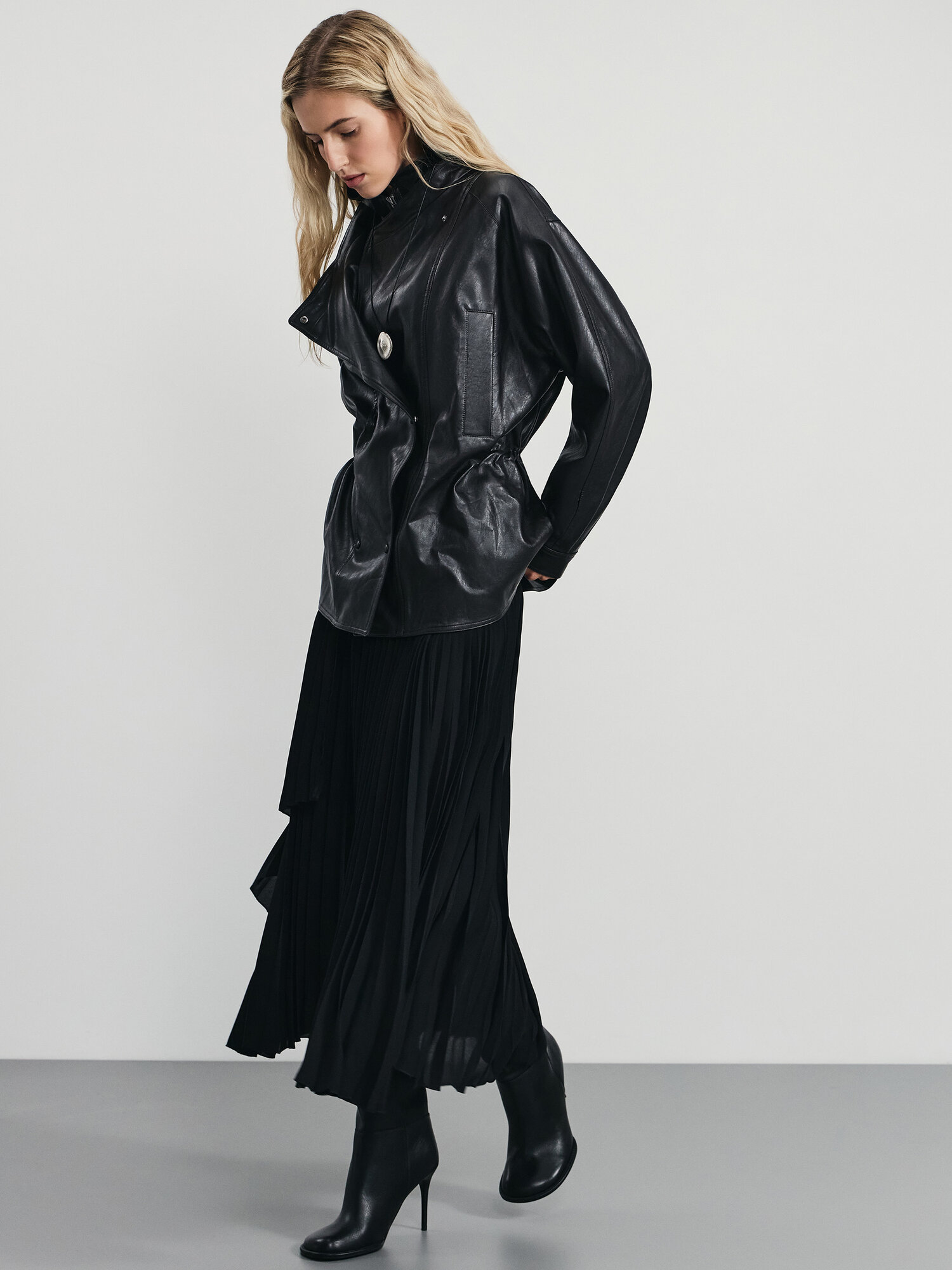 Юбка Zarina размер S (RU 44) черный