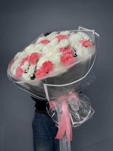 Изображение товара FRESH FLORA Нежность в деталях: букет из хризантем и гвоздик – купить с доставкой недорого