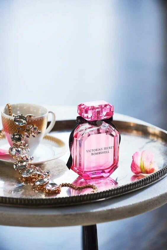 Парфюмерная вода для женщин Victoria's Secret Bombshell, 50 мл