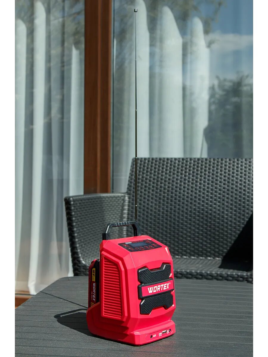 Радиоприемник аккумуляторное радио WORTEX CR 1803 ALL1 XLT SOLO часы функция PowerBank (1334801)